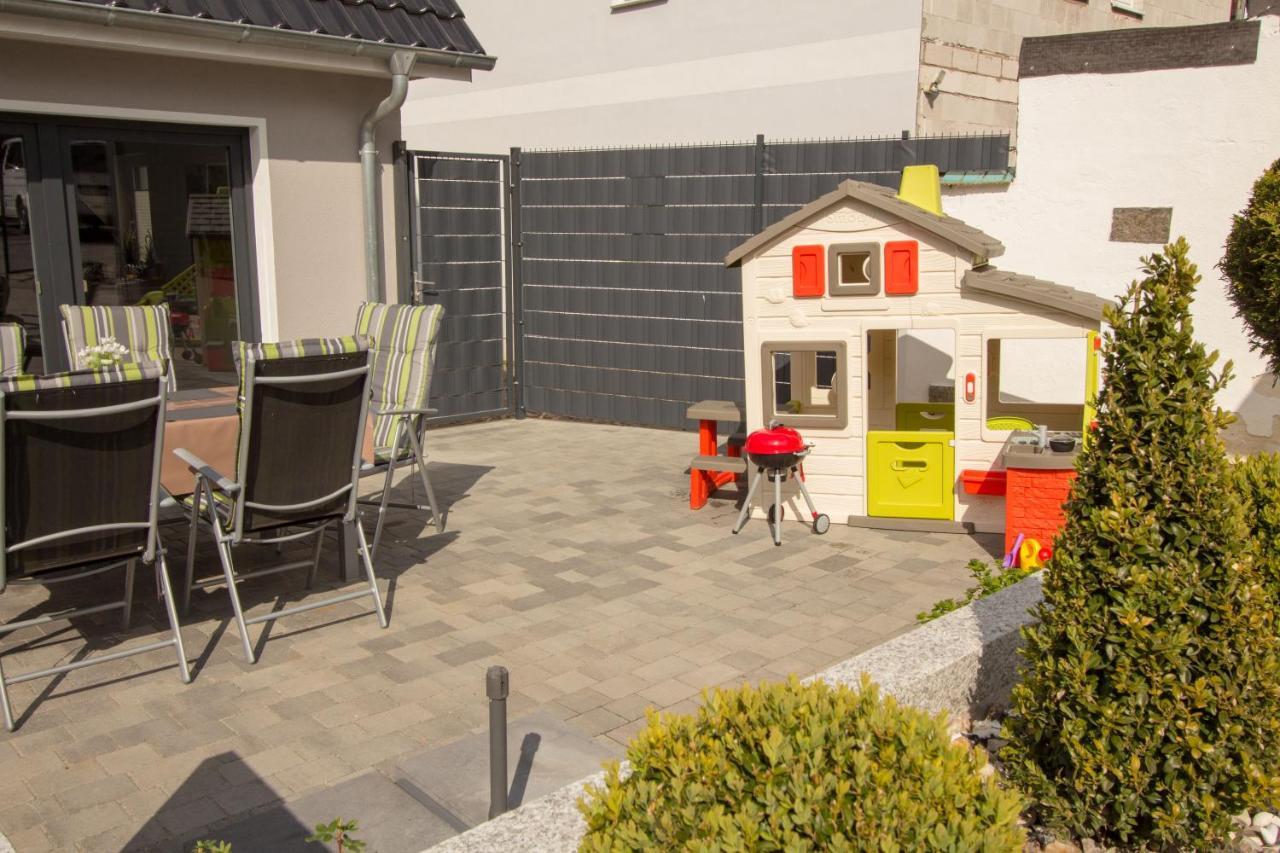Familienfreundliches Ferienhaus In Kroepelin Экстерьер фото